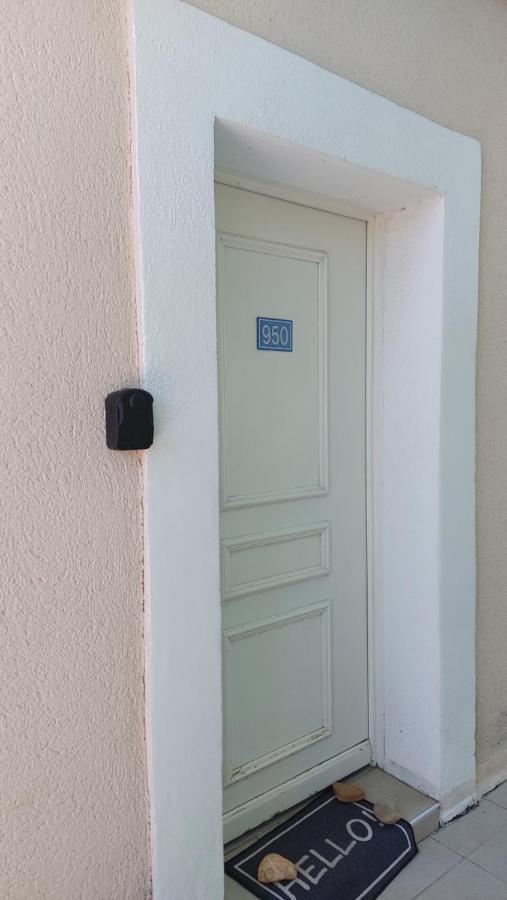 Aux Abords Du Lac Apartman Arles Kültér fotó